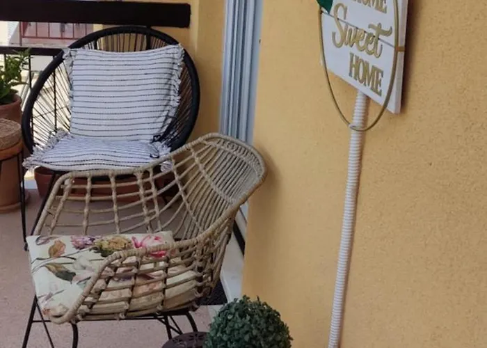 Blue Bay View - In Corfu Town Apartment *